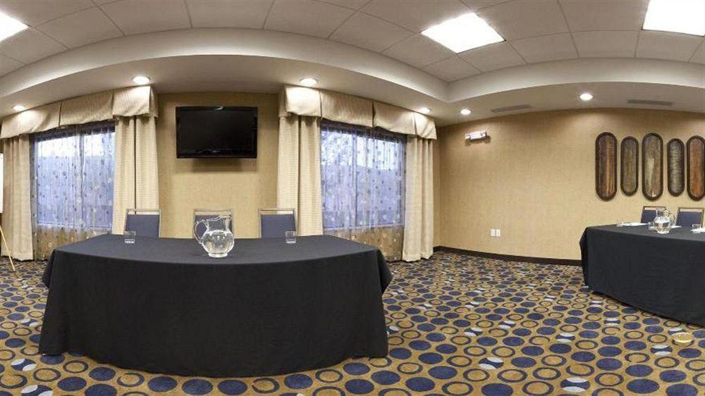 Holiday Inn Express Richfield By Ihg Exterior foto