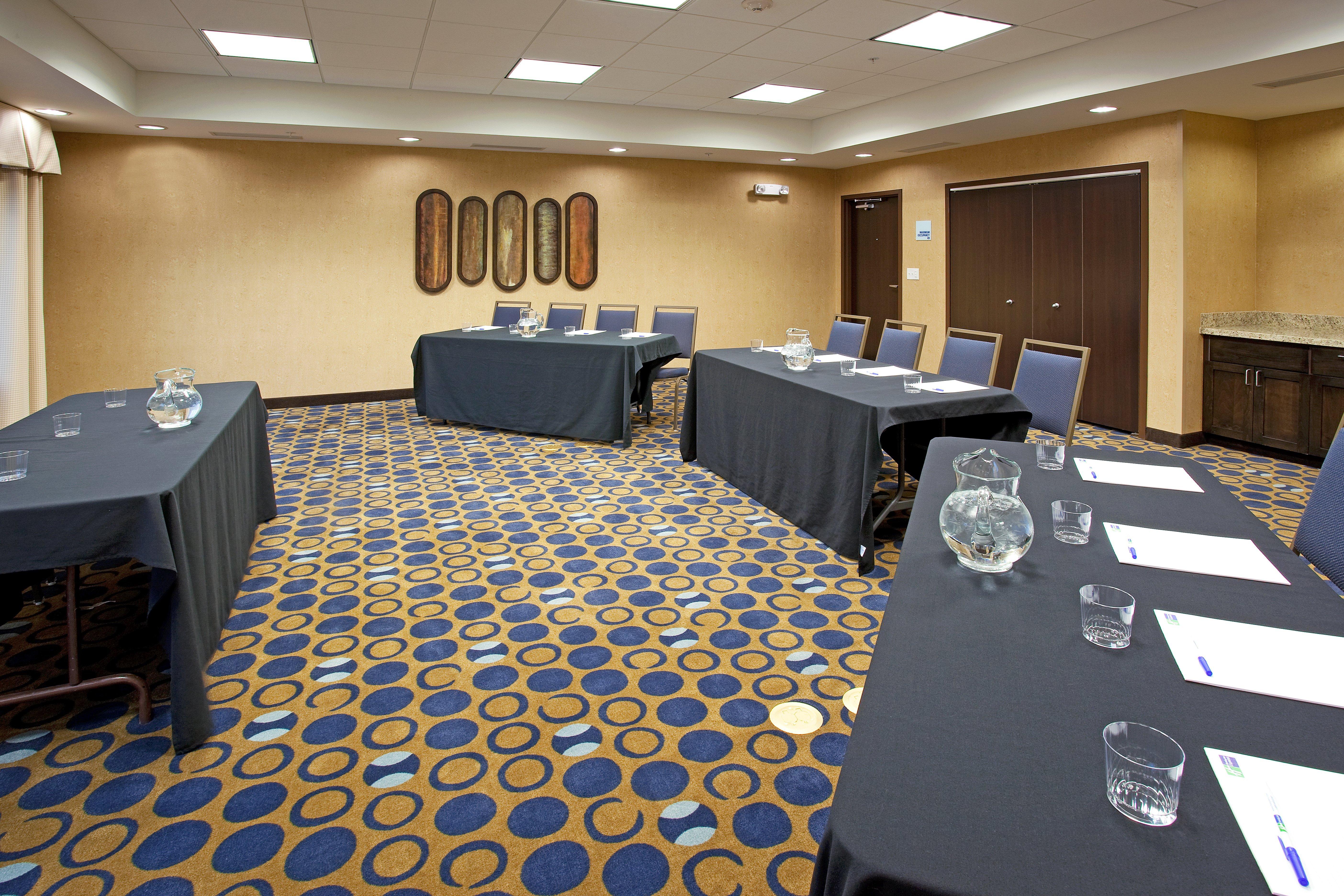 Holiday Inn Express Richfield By Ihg Exterior foto